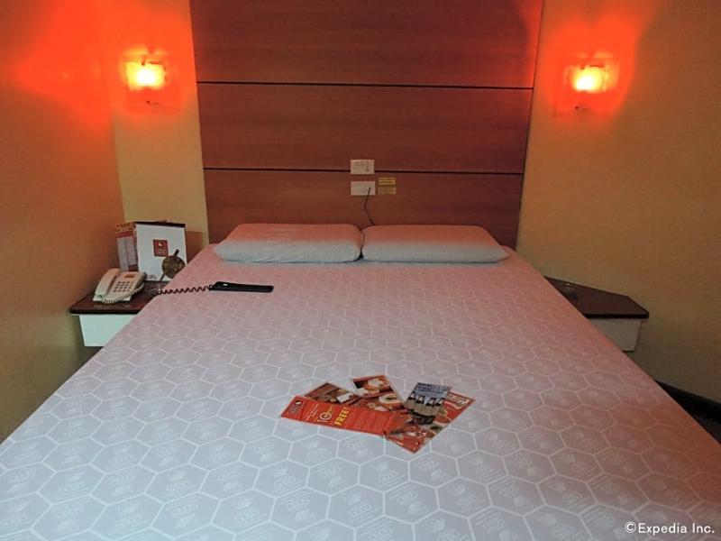 Hotel Sogo Pasay Wood Street Luaran gambar
